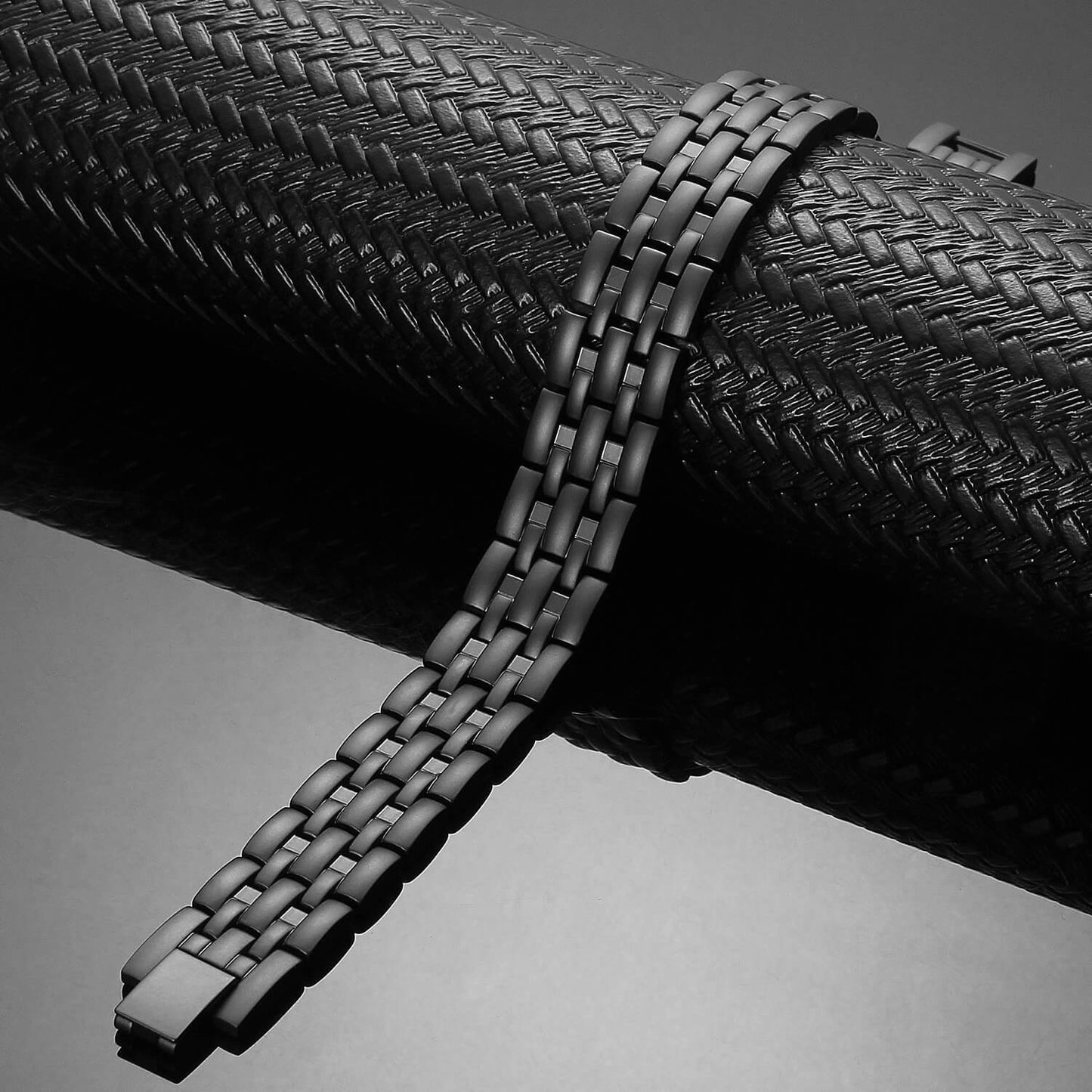 Copper Black Magnetic Therapy Bracelet – Bold Design 3 Row magnets