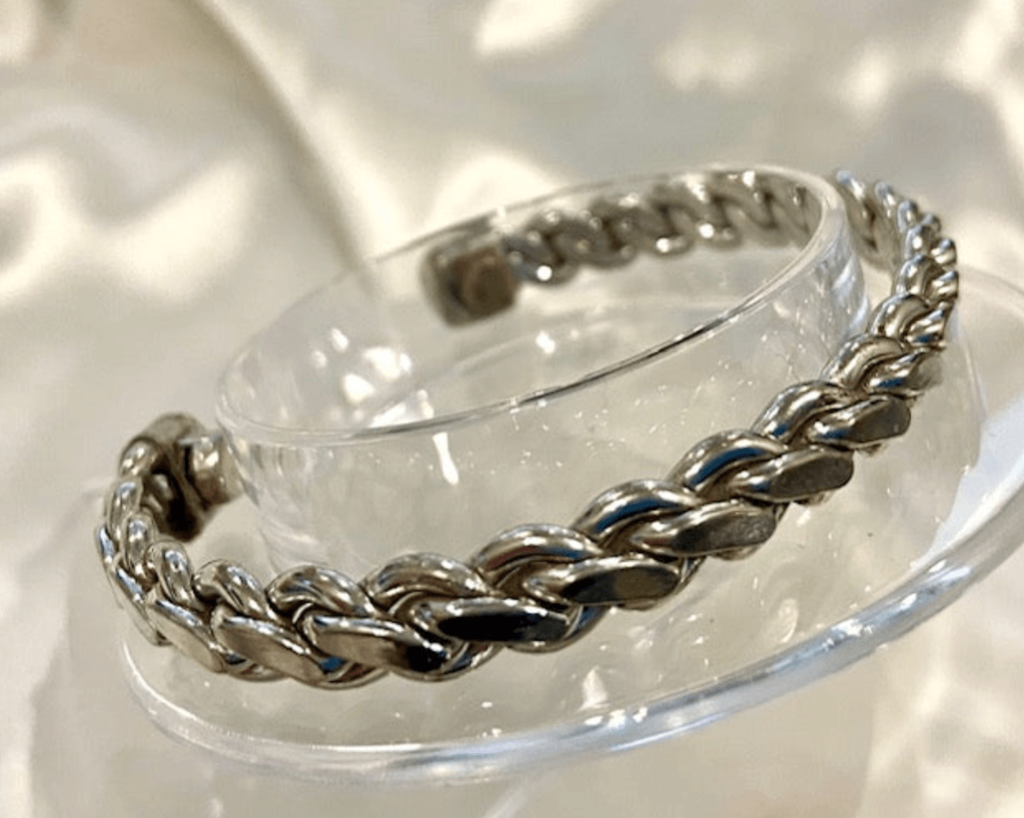 Magnificent White Copper Magnetic Therapy Bracelet