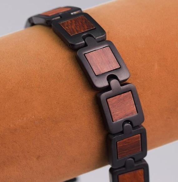 Titanium Natural Special Wood Magnetic Therapy Link Bracelet