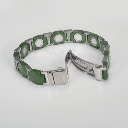 Jade Green Ceramic Elegance – Magnetic Therapy Bracelet